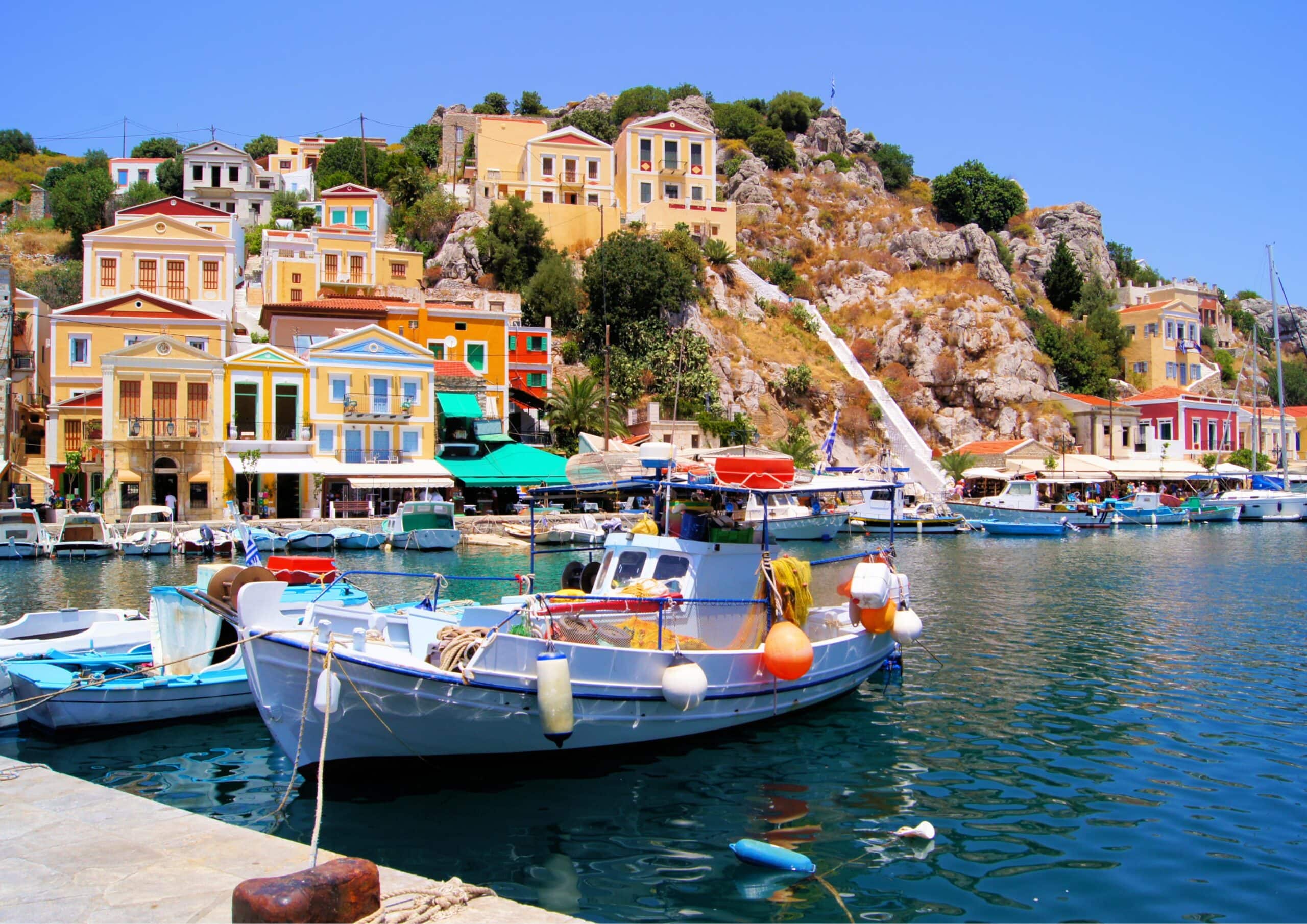 Widok na port w Symi - Symi (Rodos, Grecja)